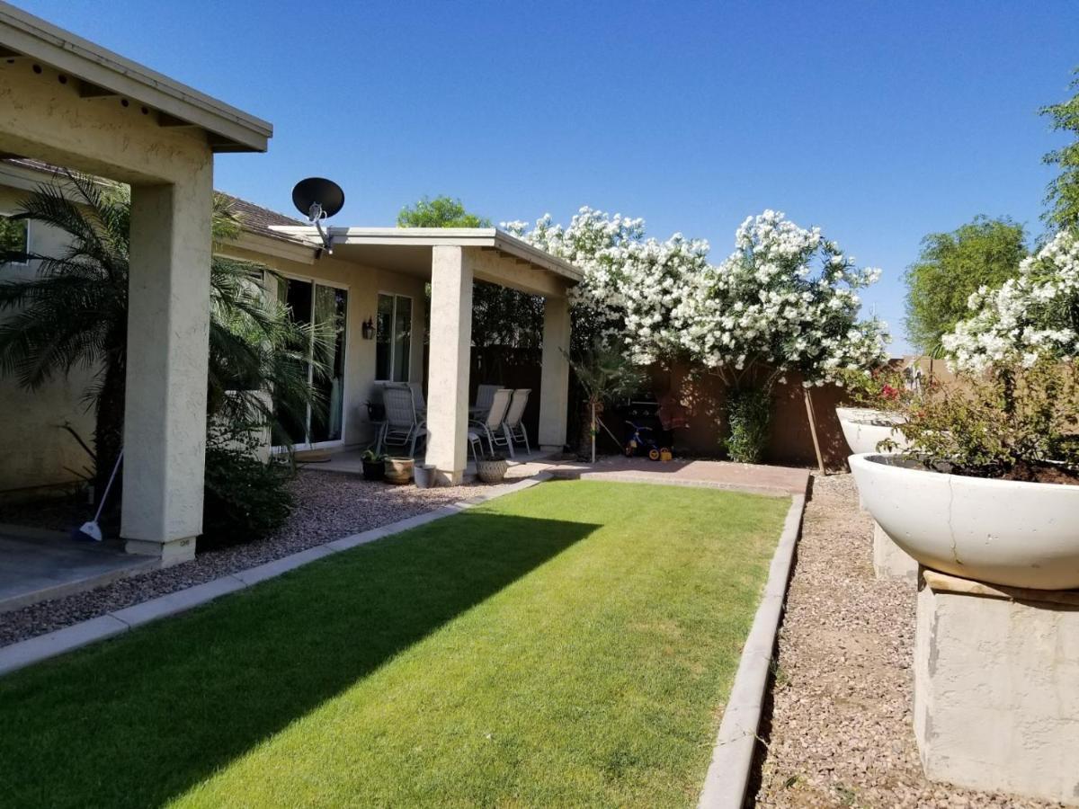 Phoenix Home Near Freeways And Airport Exterior foto
