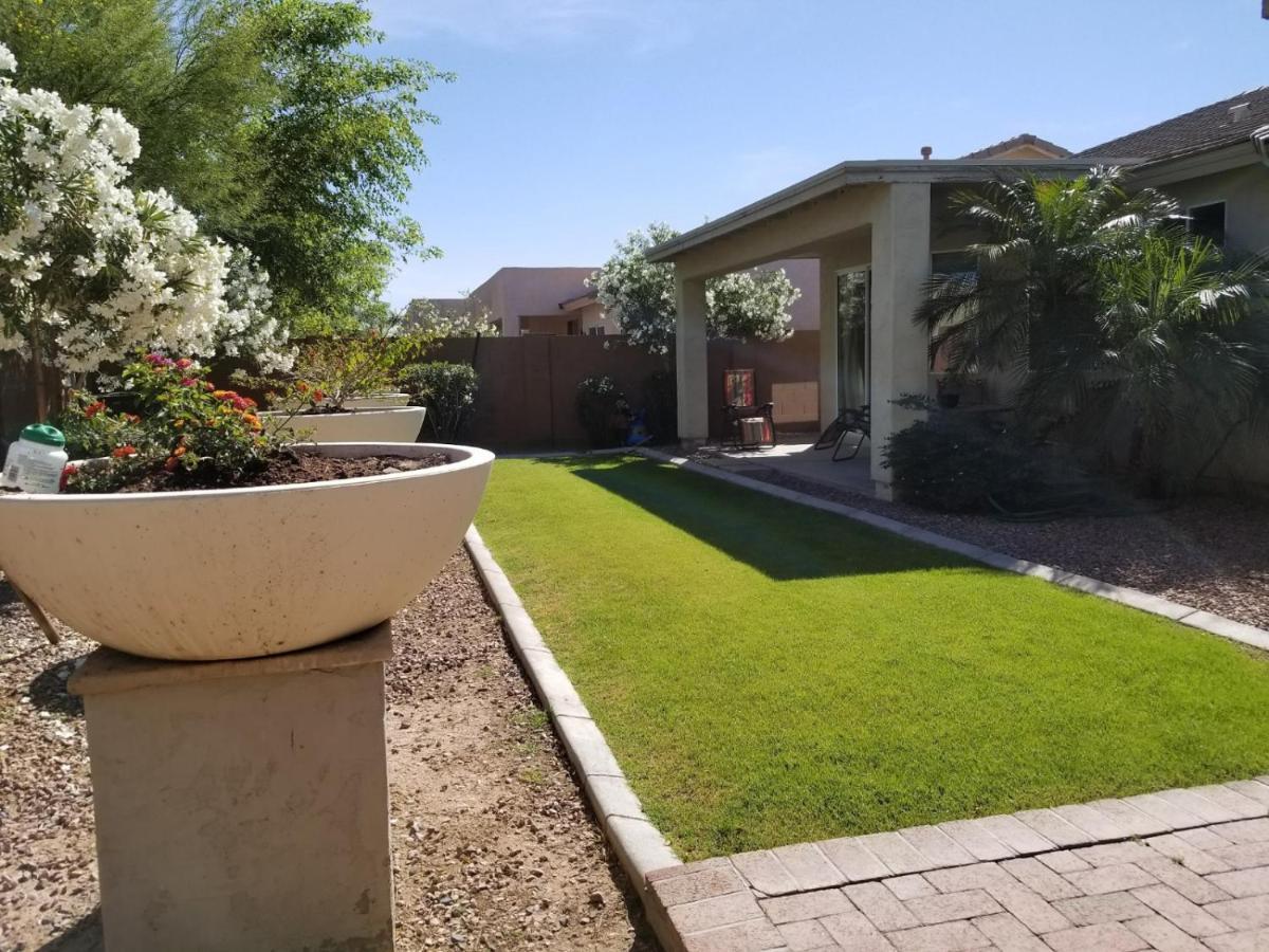 Phoenix Home Near Freeways And Airport Exterior foto